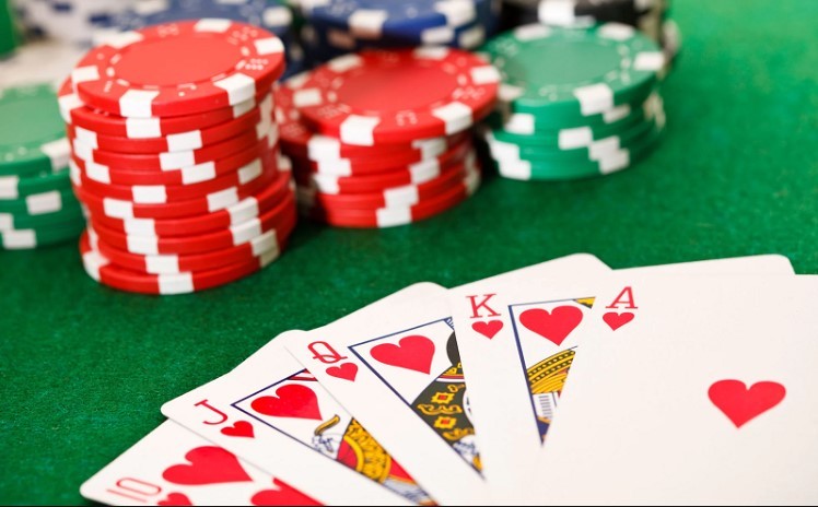 Hướng dẫn ngay cách chơi game Poker 69vn đơn giản